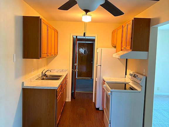 2nd image of 23321 Kelly Rd APT 8