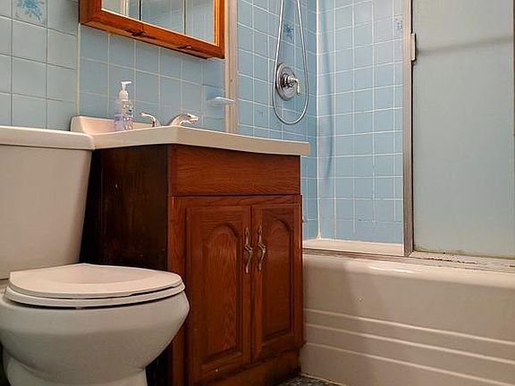 5th image of 4721 N Monticello Ave #1