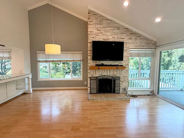5708 Camelia Ln — Photo 7