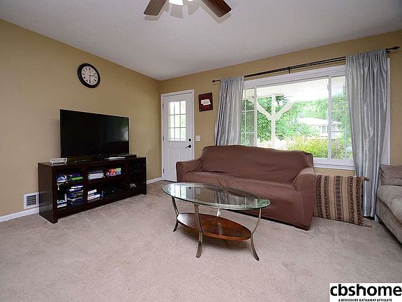 3rd image of 8209 S 38th Ave