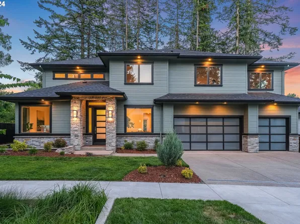 4520 SW 59th Ave, Portland, OR 97221