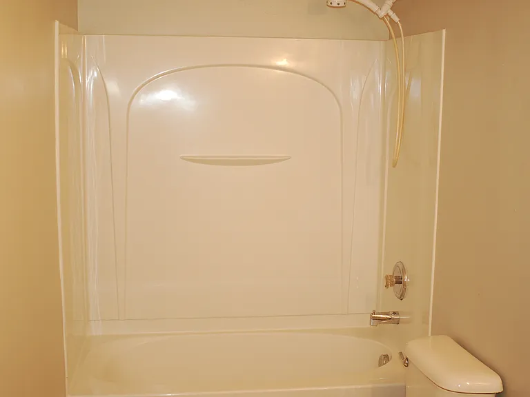 5 Bellmore Ct — Photo 7