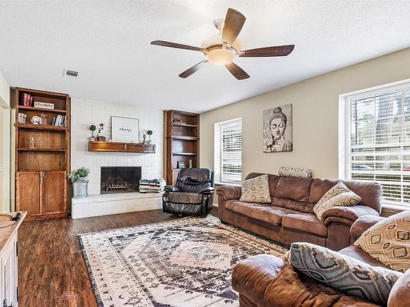 3rd image of 25539 Chapel Ridge Ln