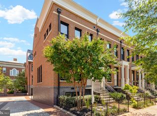 412 13th St SE, Washington, DC 20003