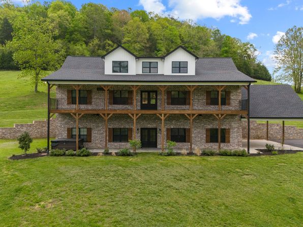 3945 Hartsville Rd, Lafayette, TN 37083