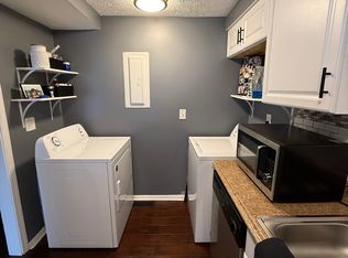 711 Cherry Hollow Rd #711, Columbus, OH 43228