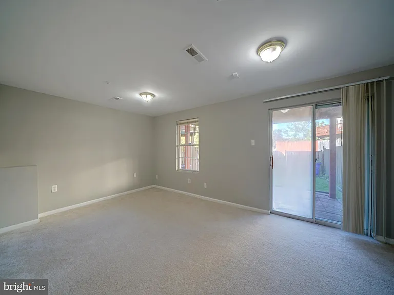 9314 Lawson Ln — Photo 43
