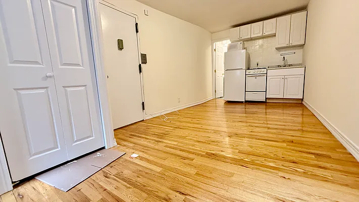 Rented by HOLTON REAL ESTATE INC. | media 5