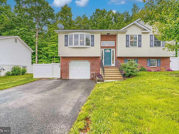 2nd image of 72 Catalpa Dr