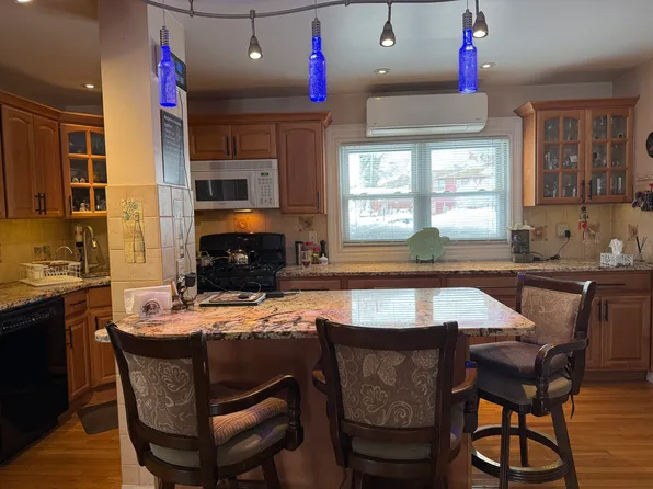 246 Grant Ave Floor 1, Cliffside Park, NJ 07010