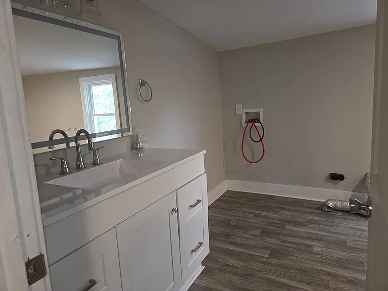 199 Eastern Ave #1-3 — Photo 8