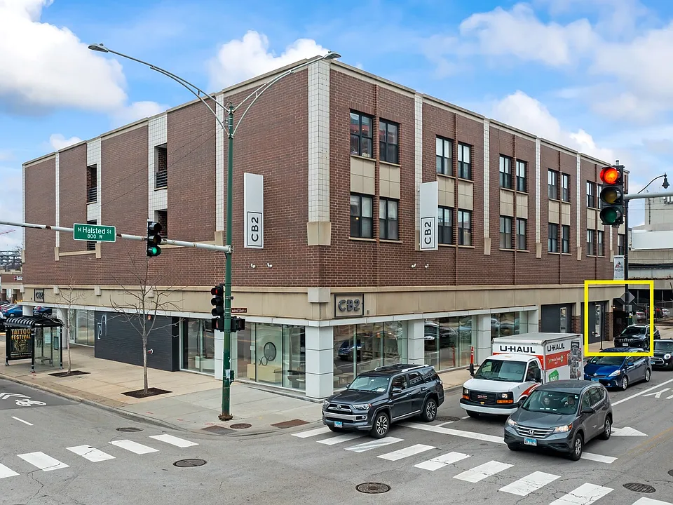 1600 N Halsted St #2F