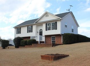 100 Muirfield Rd, Anderson, SC 29625