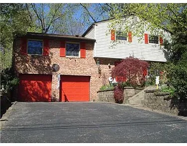 1151 Airedale Dr photo 1