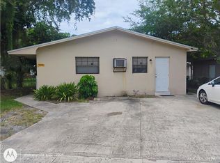 26 SW 6th St #2, Dania, FL 33004