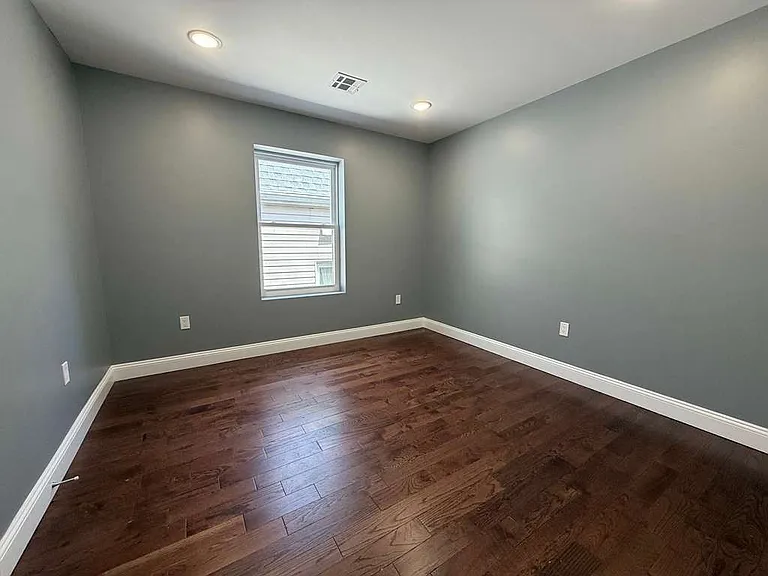 225 S 9th St #2A — Photo 10