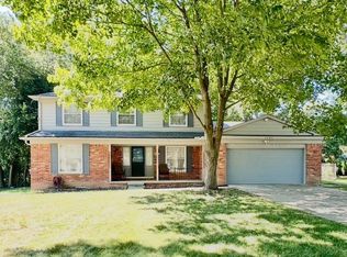 4205 Hardwoods Dr, West Bloomfield, MI 48323