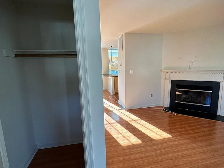 7770 Black Horse Ct — Photo 14