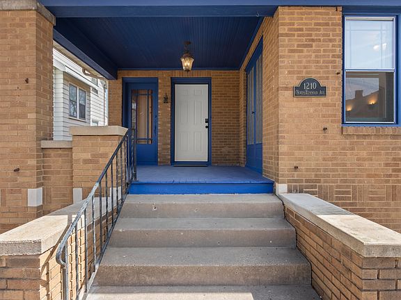 4th image of 1210 N Elmwood Ave