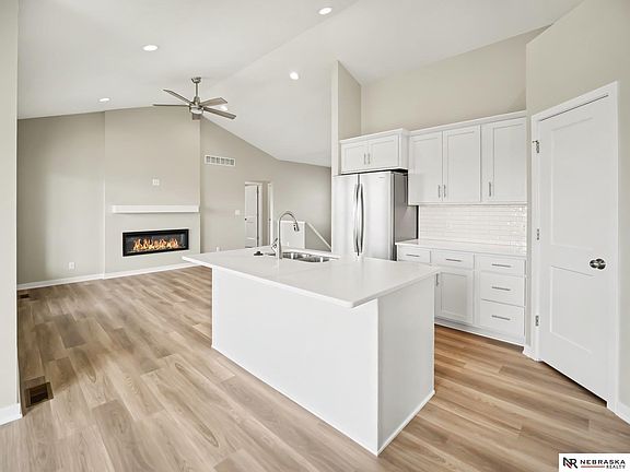 5th image of 225 Kristi Ln
