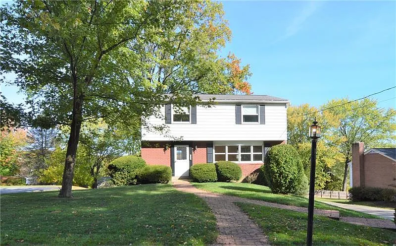 123 Franklin Dr photo 1