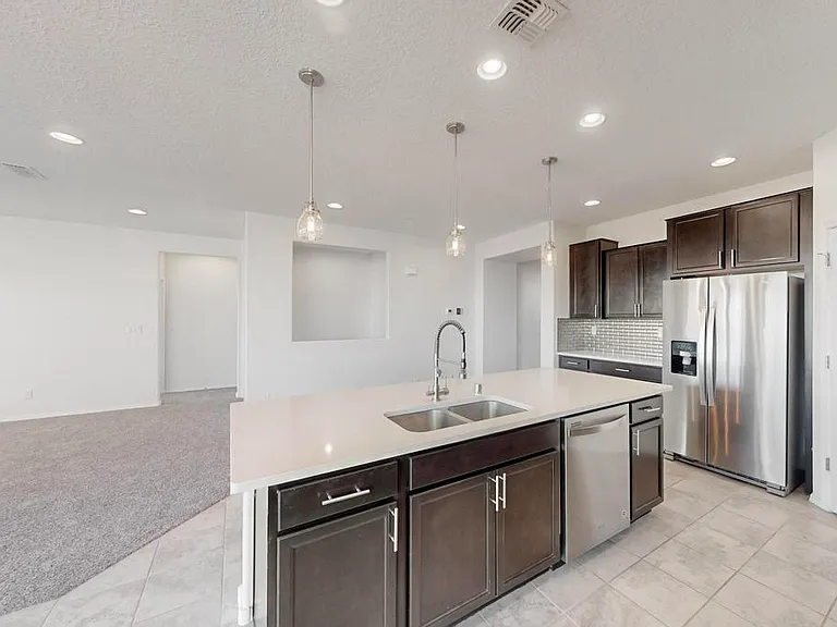 6405 Kings Canyon Cv NE — Photo 21