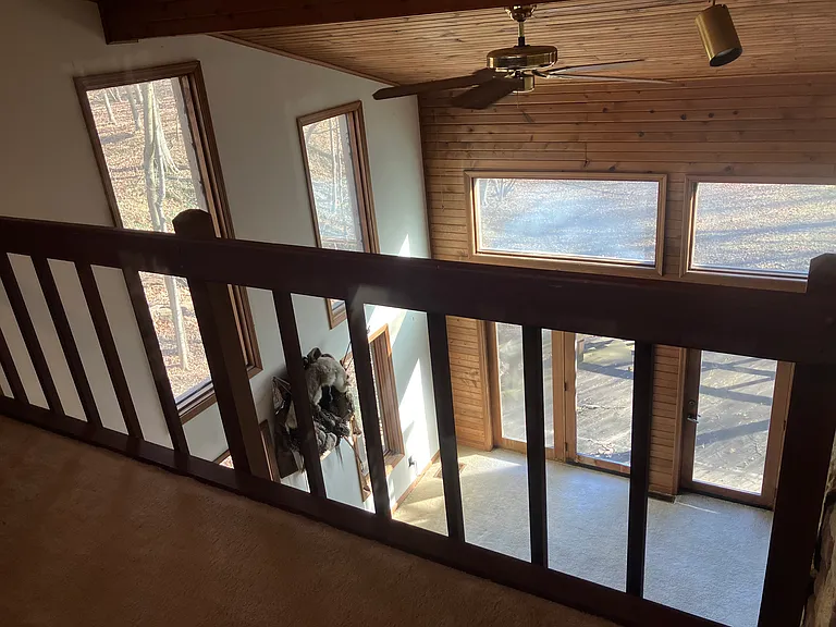 626 W Jackson St — Photo 32