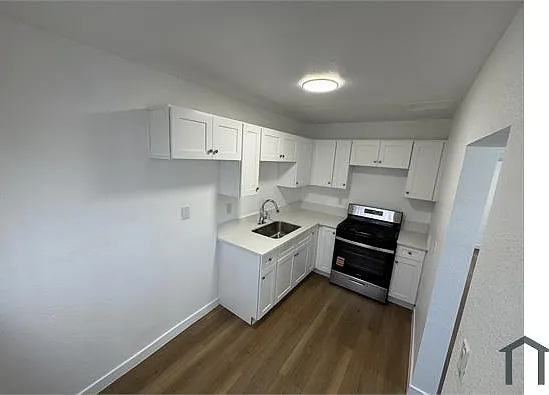816 E 87th Pl #818 — Photo 6