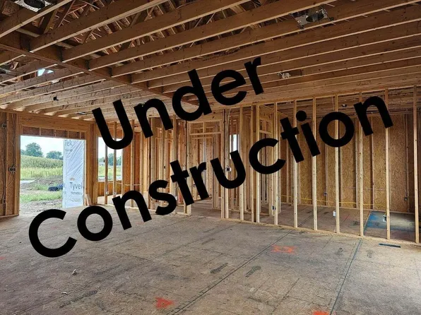 1200 Shelby St, Junction City, KY 40440