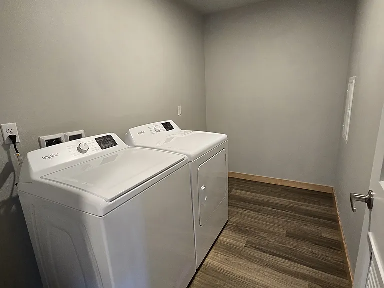 Shadow Creek Apartments — Photo 42