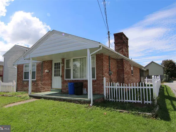 317 S Lawrence St, Middletown, PA 17057