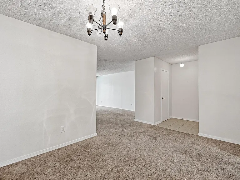 2800 Jeanetta St #406 — Photo 14