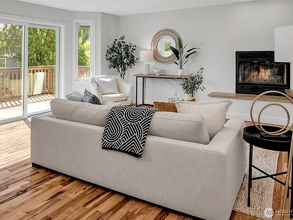 5th image of 13215 37th Avenue NE