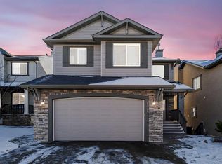 157 Hidden Creek Rd NW, Calgary, AB T3A 6L7