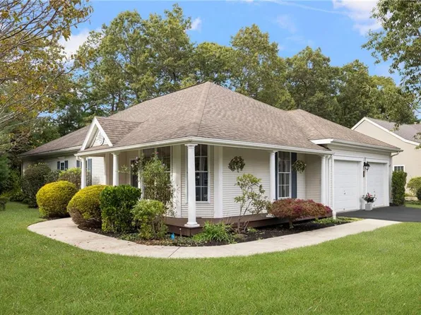 2 Intervale Rd, Smithfield, RI 02917