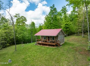 994 Fairview Rd, Hampton, TN 37658