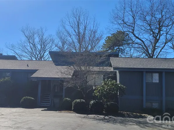 283 Tinequa Dr, Brevard, NC 28712