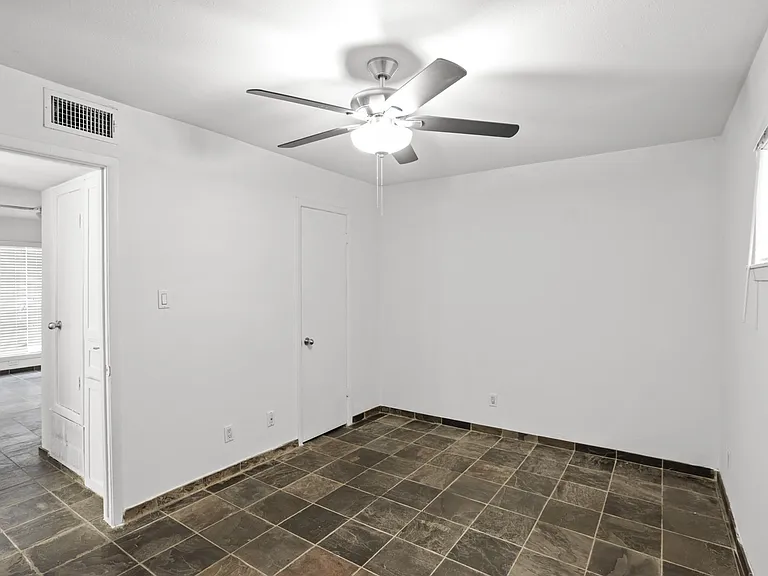 3602 Garrott St #16 — Photo 23
