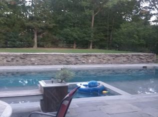 31 N Sea Mecox Rd, Southampton, NY 11968