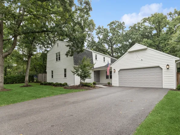 585 S Green Bay Rd, Lake Forest, IL 60045