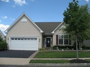 3 Captiva Ct, Hamilton, NJ 08691