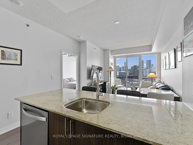 225 Sackville St #1405 — Photo 10