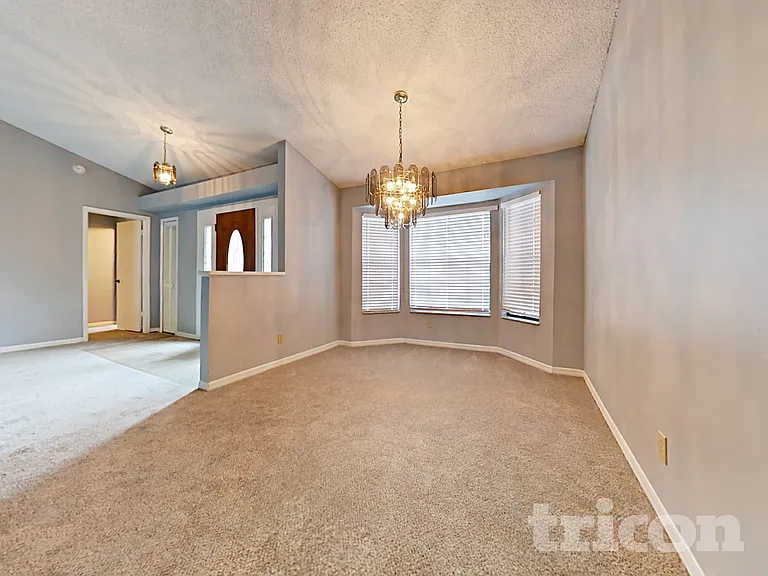 1805 Hitching Post Pl — Photo 3