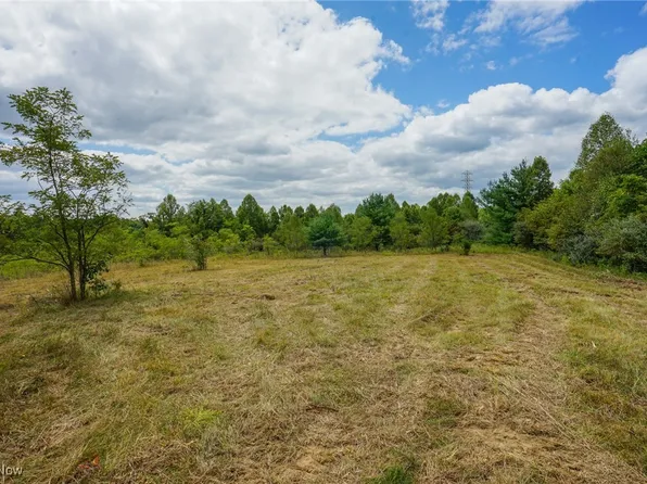 E Athens Rd, Roseville, OH 43777