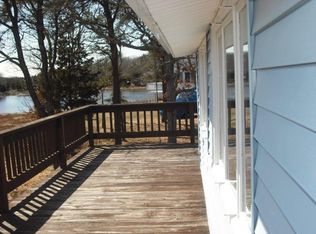 18 Larch St, Wareham, MA 02571