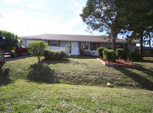 4704 SE Dryfus Ave, Stuart, FL 34997