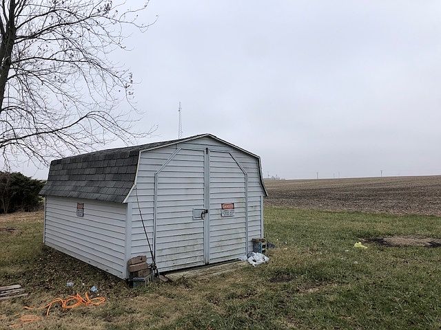 2nd image of 251 S Meridian Rd