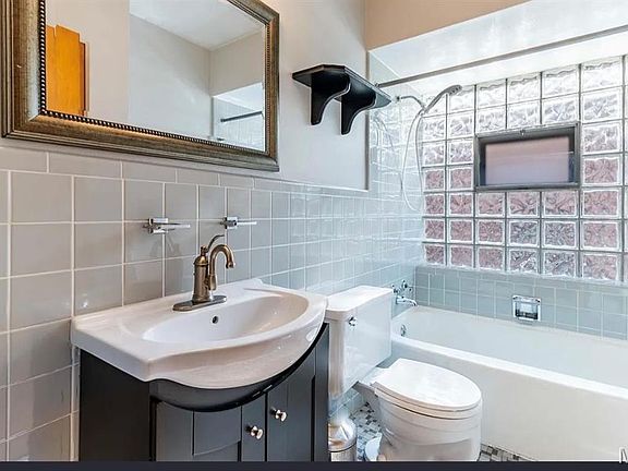 3rd image of 6201 Murdoch Ave