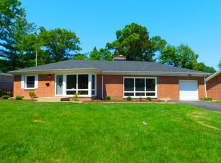 814 Greenwood Dr, Wheaton, IL 60189