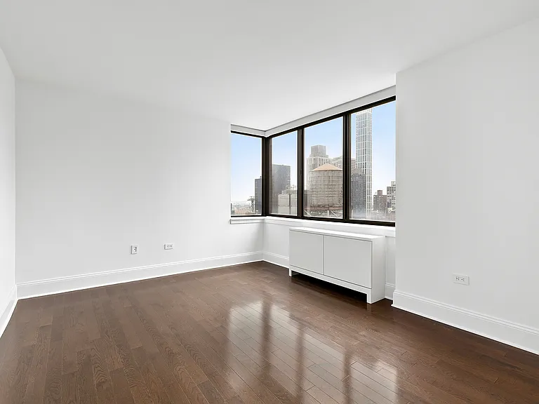 300 E 64th St #25C — Photo 7